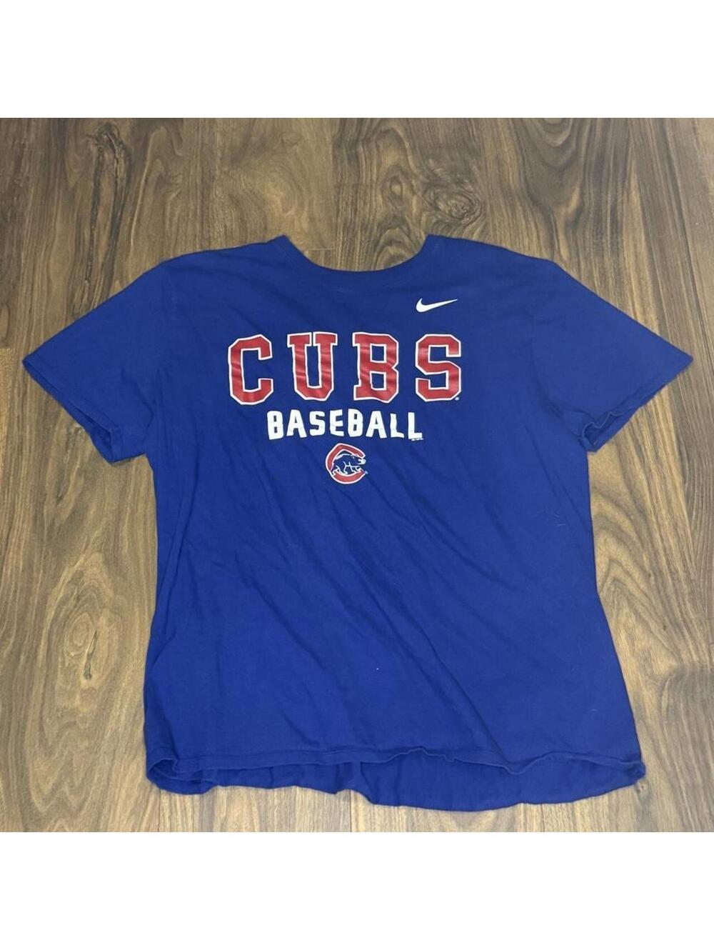 Nike Men's Blue and Navy Tshirt
